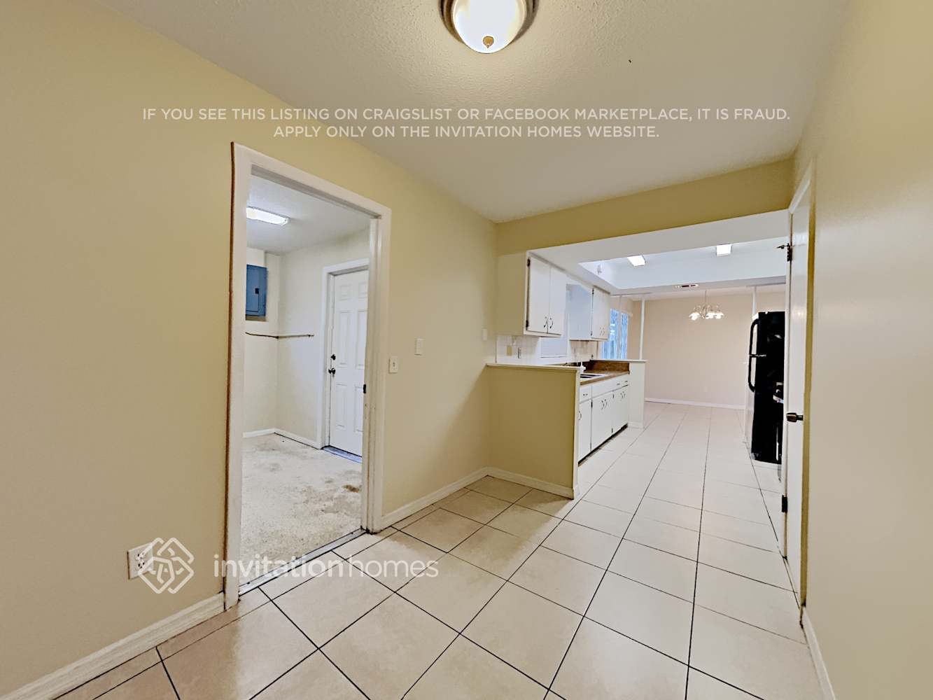 Building Photo - 1806 Dodge Cir S