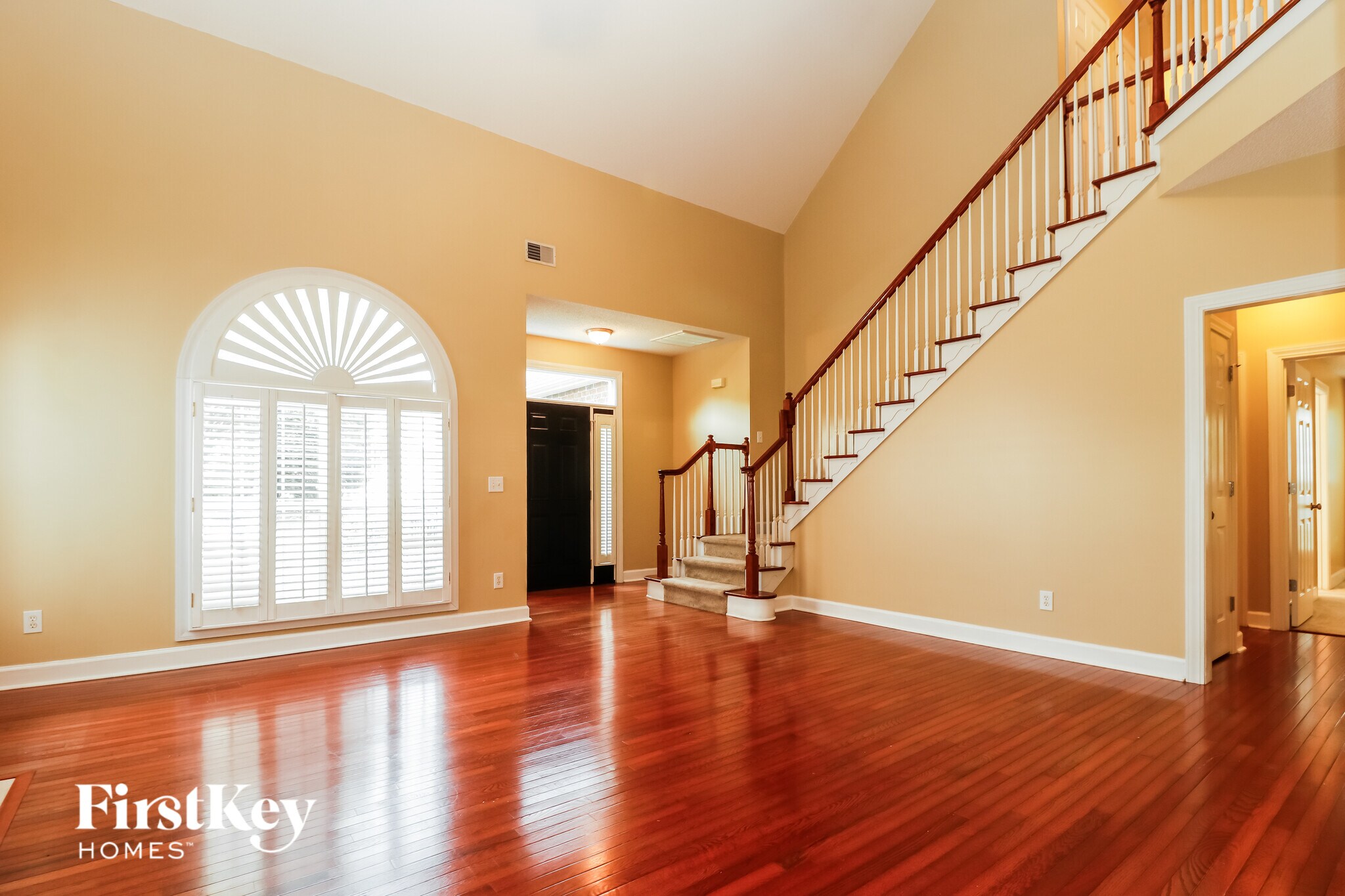 Building Photo - 1033 Bidwell Cir