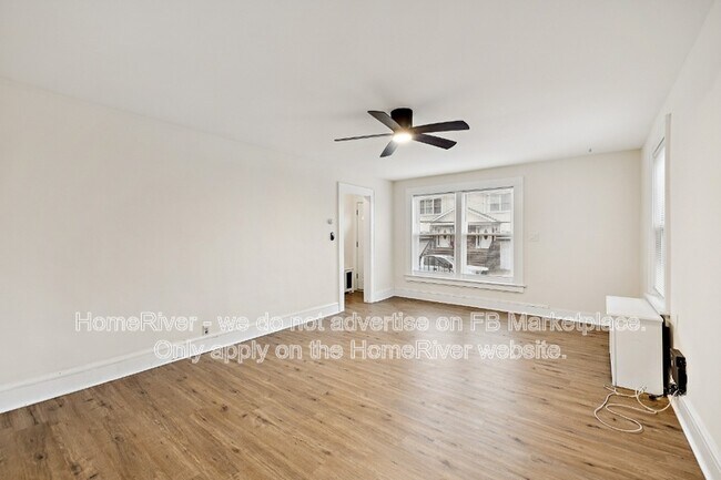 Building Photo - 289 Hilton Ave