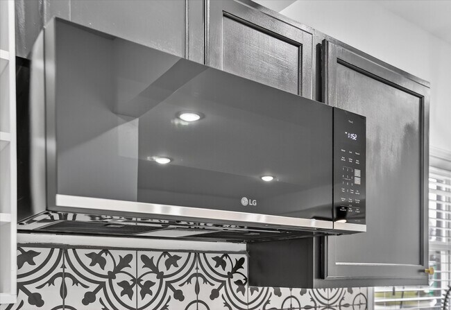 Building Photo - 509 McDonald St