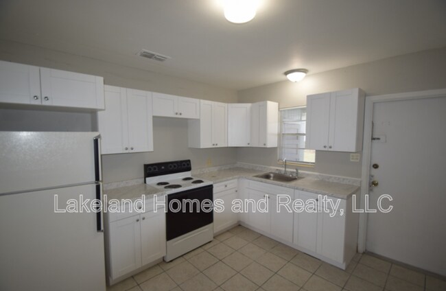 Building Photo - 1034 Berkley Rd