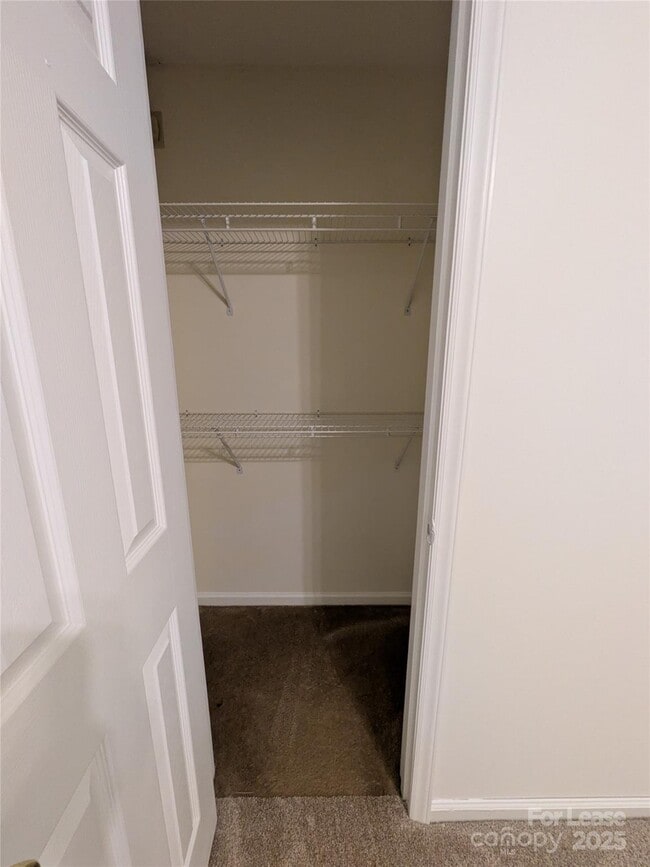 Building Photo - 5589 Wrenn Dr