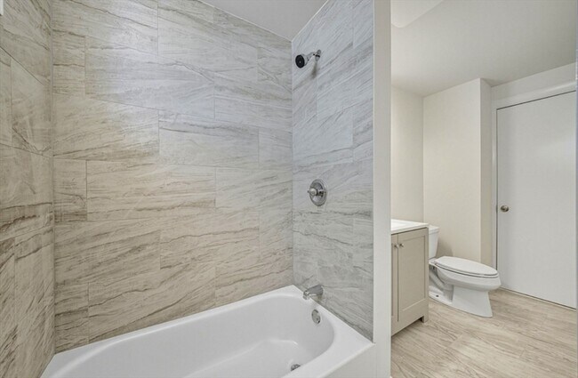 Building Photo - 21 Wolcott St