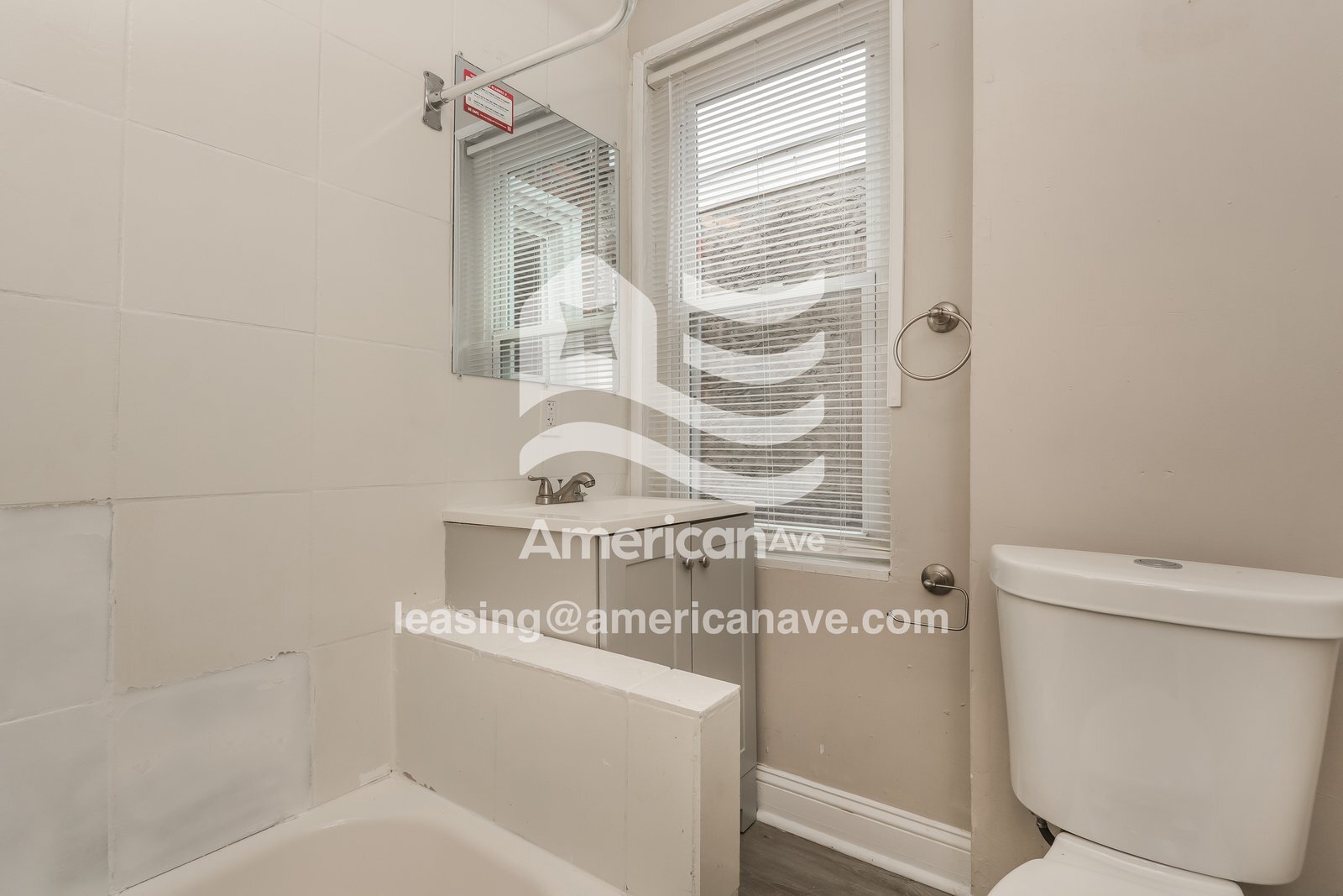 Building Photo - 333 N Robinson St