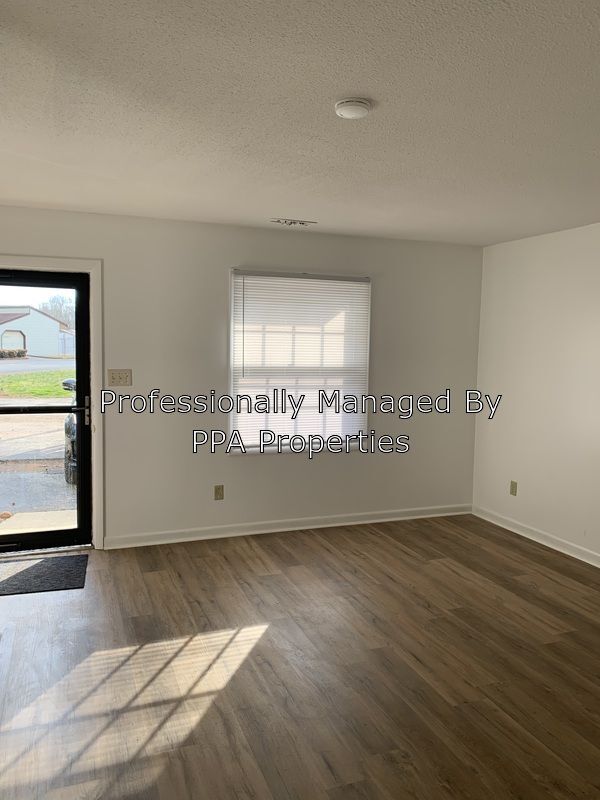 Building Photo - 2707 Reynolds Park Rd.