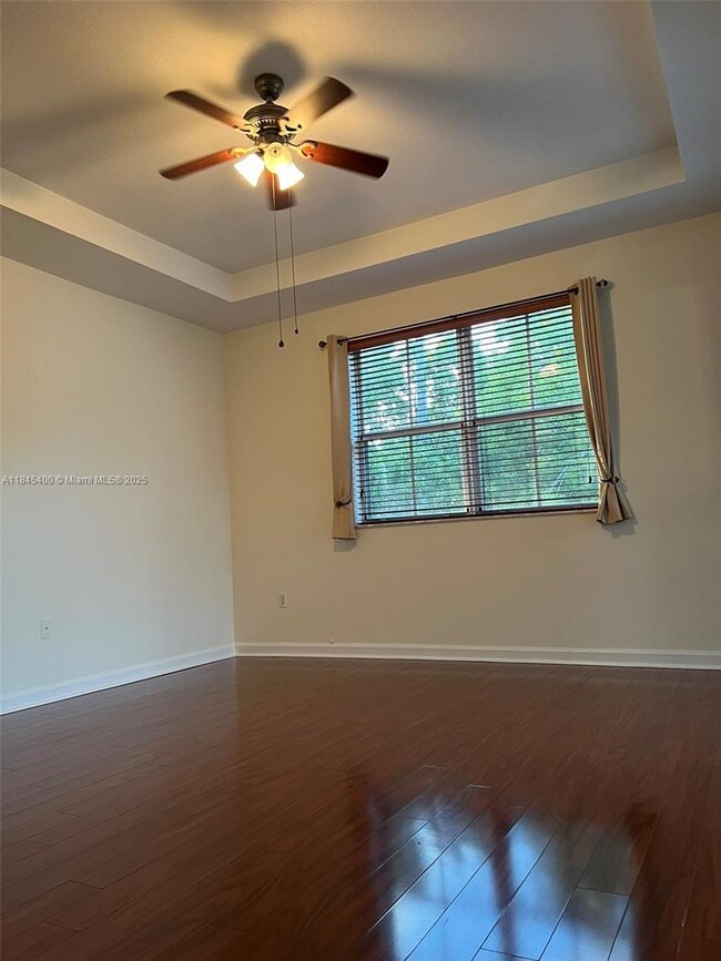 Building Photo - 10861 NW 85th Terrace