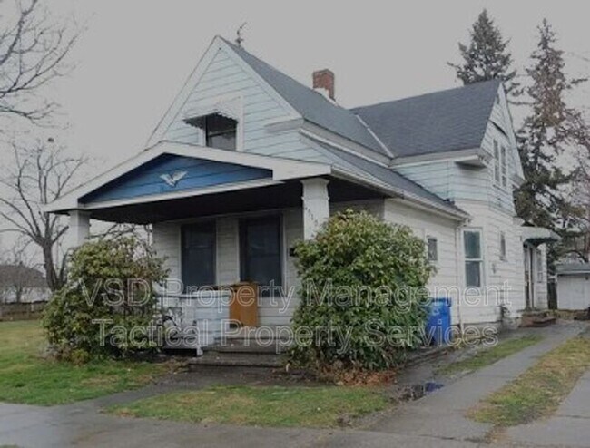 Primary Photo - 6519 Hosmer Ave