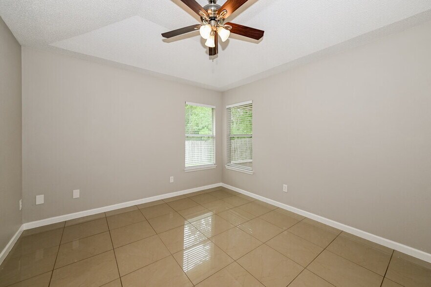 Building Photo - 484 Heron Nest Point