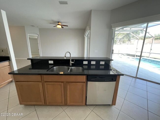 Building Photo - 613 Coral Trace Blvd