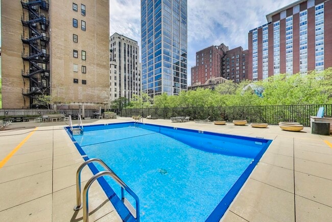 Building Photo - 1310 N Ritchie Ct