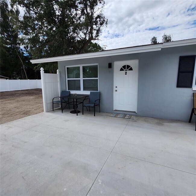 Building Photo - 15414 Avalon Ave