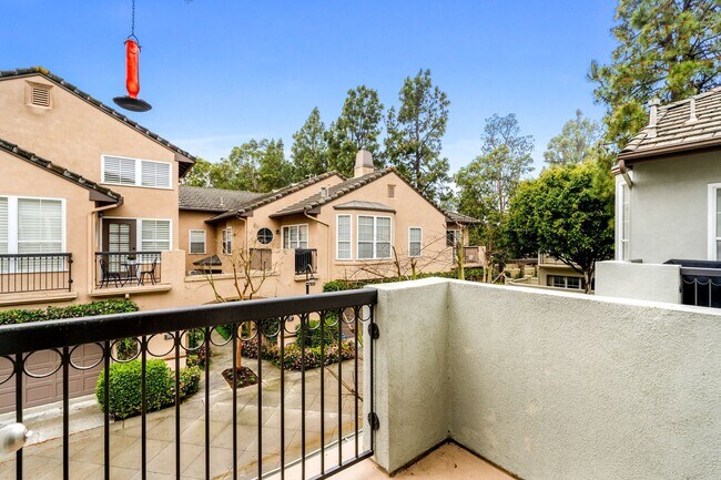 Building Photo - Newport Beach Townhome  for Lease