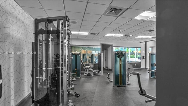 Building Photo - 1750 N Bayshore Dr