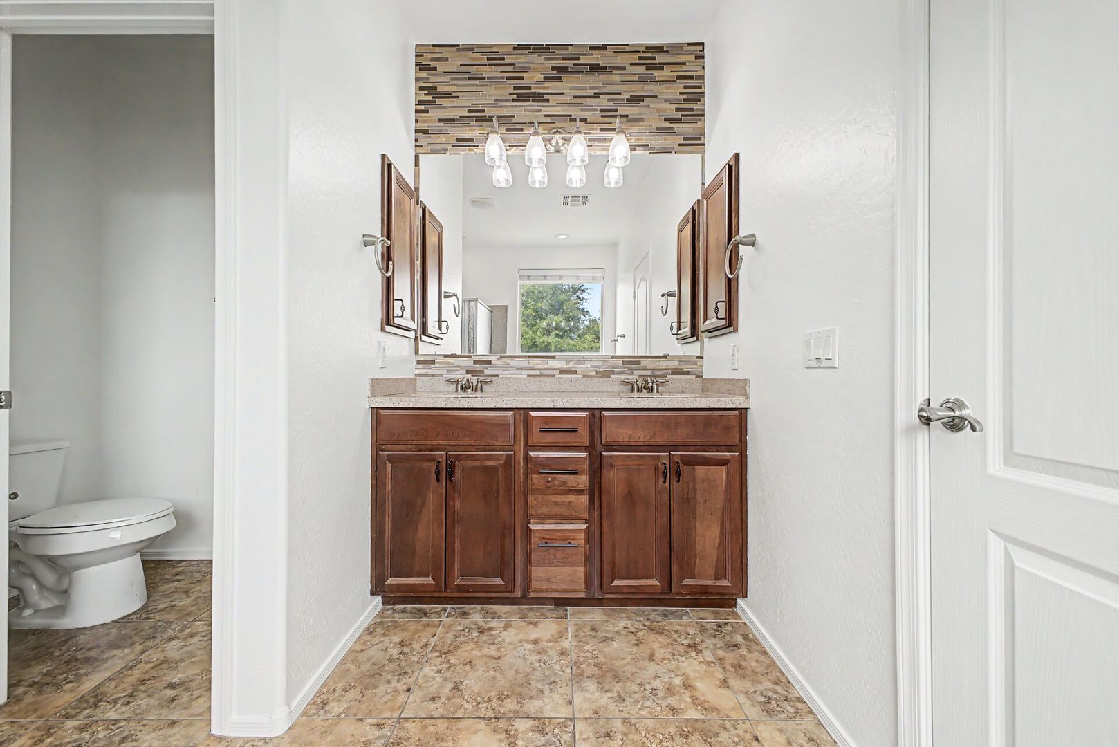 Building Photo - 4947 E Odessa Dr