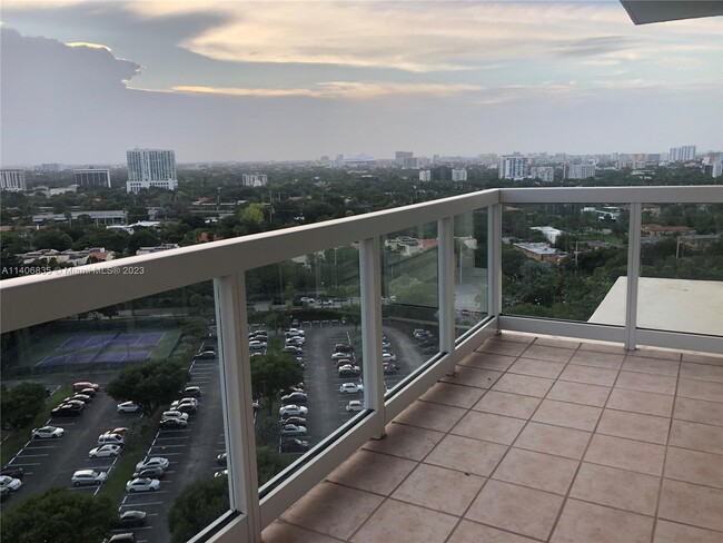 Building Photo - 2451 Brickell Ave