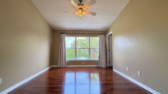 Building Photo - 8431 Village Edge Cir