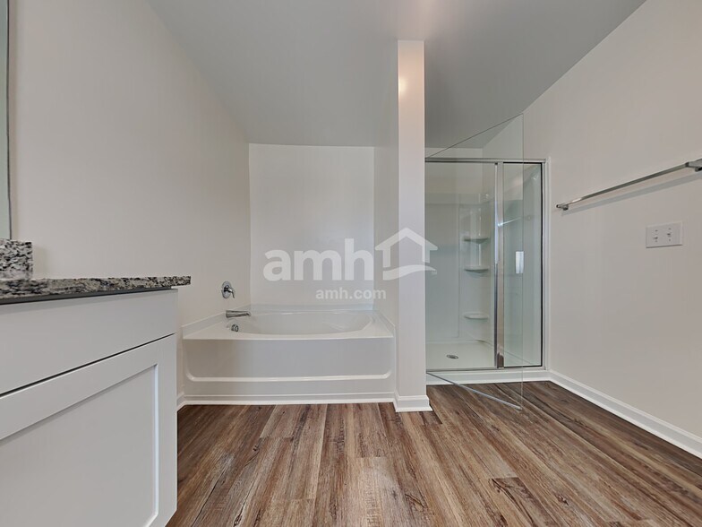 Building Photo - 1329 John Swann St