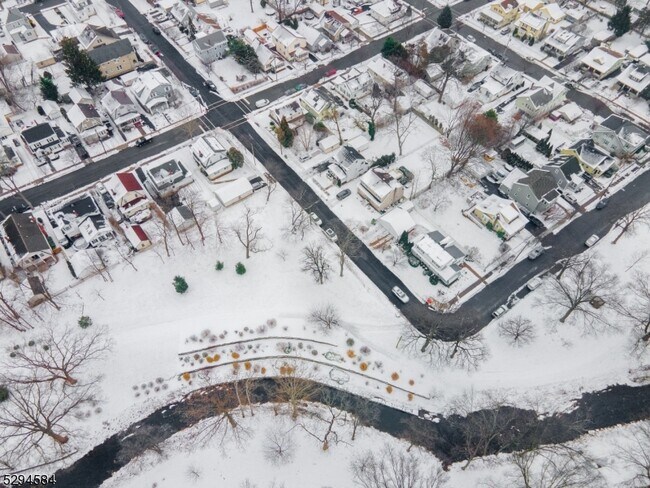 Building Photo - 26 Genevieve Ave