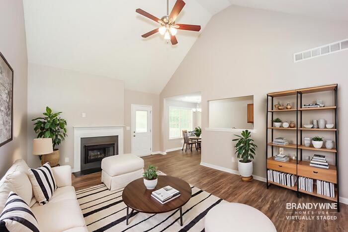 Building Photo - 2040 Club Bay Dr