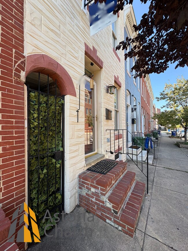 Building Photo - One month free with 13 month lease. $250 I...