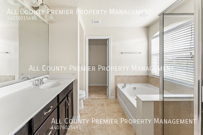 Building Photo - 4775 Creekside Park Ave