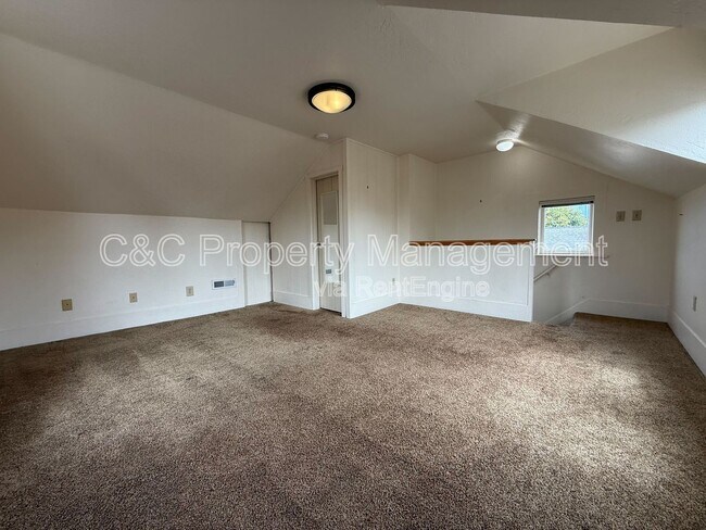 Building Photo - 138 17th St