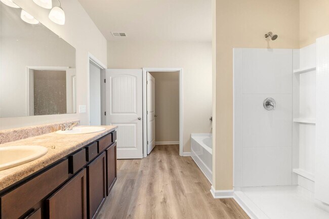 Building Photo - True Ranch Style Living! 2018 Built! 2300+...