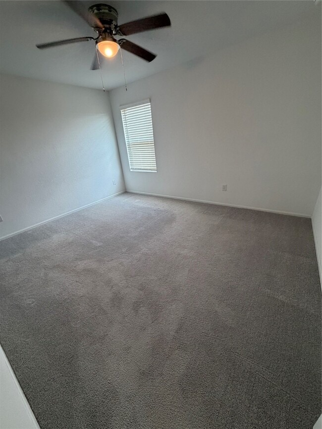 Building Photo - 1315 Millers Pass Dr