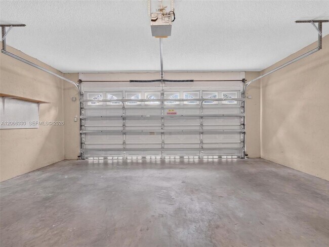 Building Photo - 1520 Seabay Rd