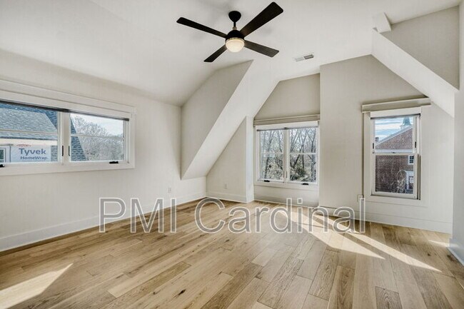 Building Photo - 3121 Colyer Pl