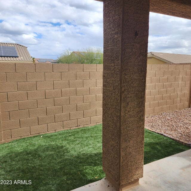 Building Photo - 23877 W Wayland Dr