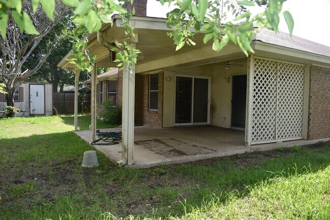 Building Photo - 3 Bedroom in Copperas Cove Established Neighborhood!