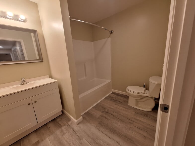 Bathroom 1 - 547 Ronceverte Ave