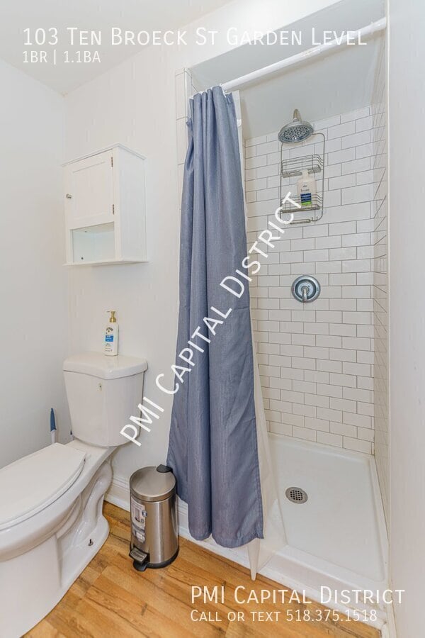 Building Photo - 103 Ten Broeck St