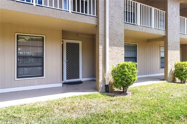 Building Photo - 131 Cypress Way E