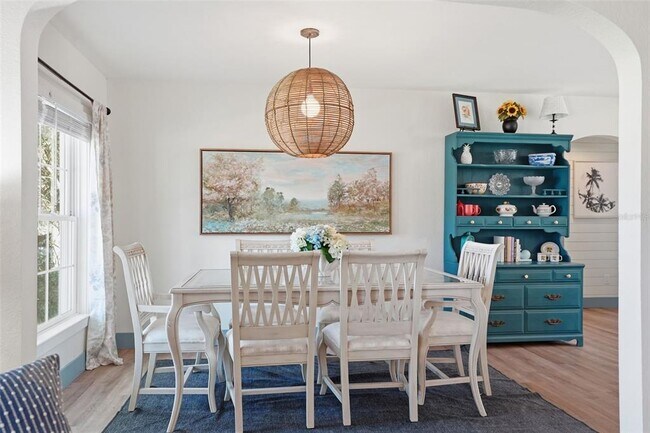 Building Photo - 759 Lantana Ave