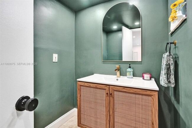 Building Photo - 1165 99th St