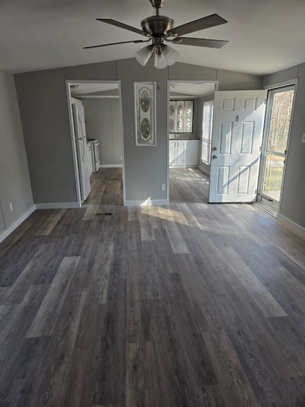 Building Photo - 359 Dallas Spencer Mountain Rd