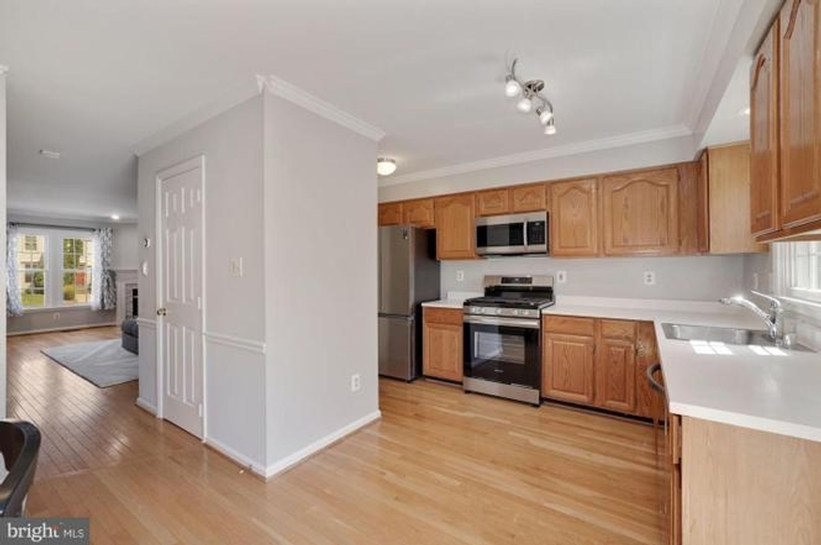 Building Photo - 44022 Laceyville Terrace