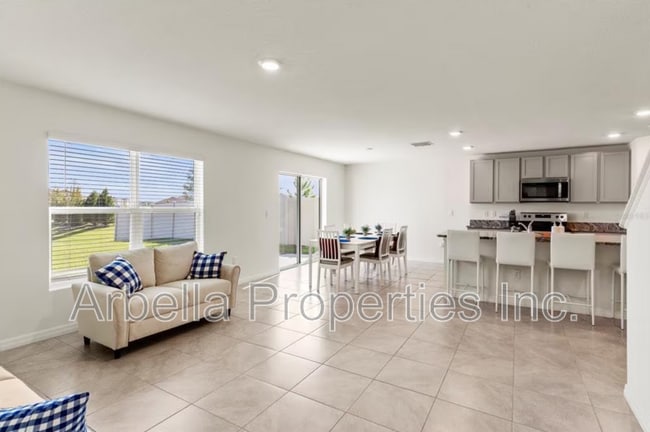 Building Photo - 12262 Kingsley Trl