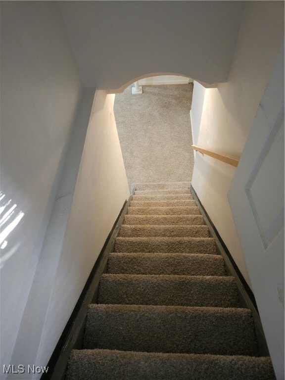 Building Photo - 1046 Linden Ave