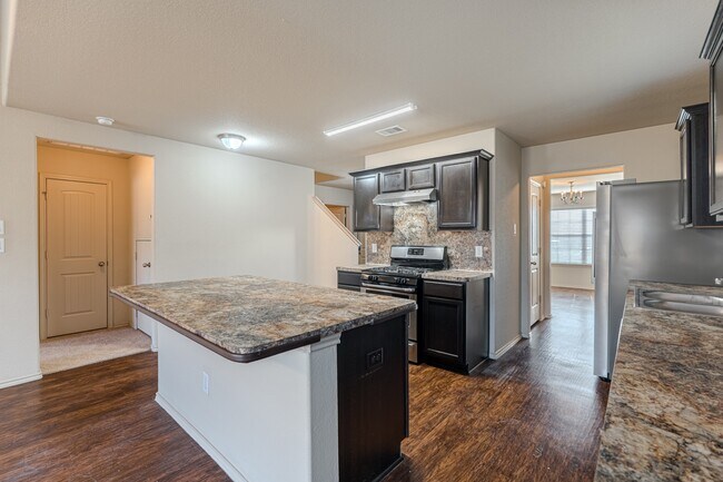 Building Photo - 2007 Naplechase Crest Dr