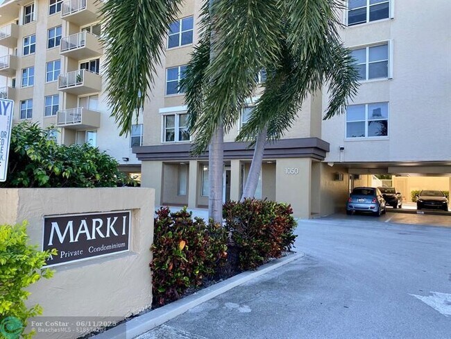 Building Photo - 1050 SE 15th St