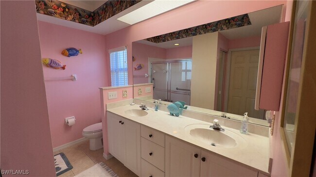 Building Photo - 5653 Greenwood Cir