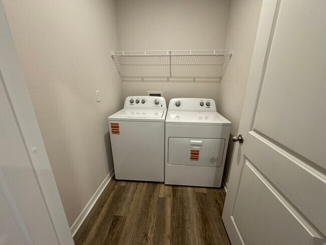 Building Photo - 17471 Whiskey Crk Trl