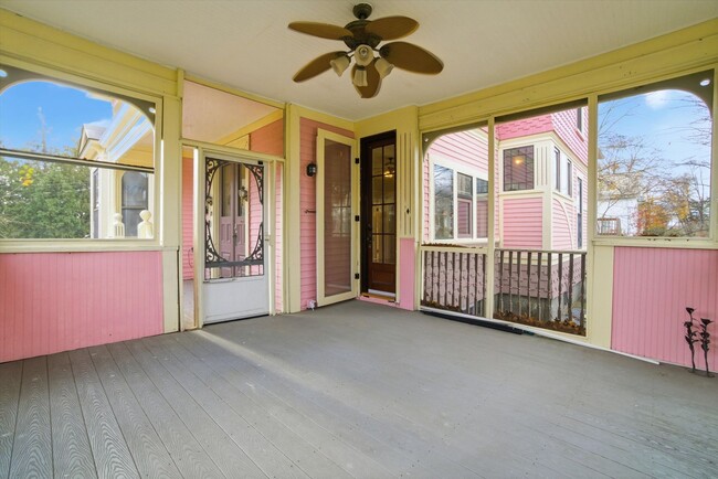 Building Photo - 68-70 Russell Street, Unit 70,Manchester, NH 03104