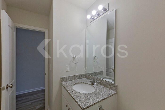 Building Photo - 1237 Zoysia Dr