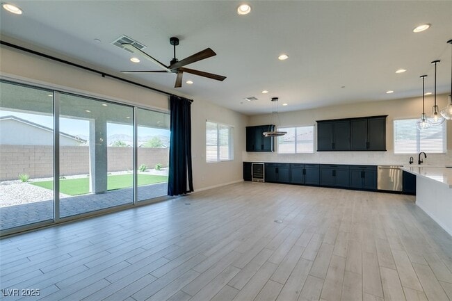 Building Photo - 10973 Krista Leigh Ave