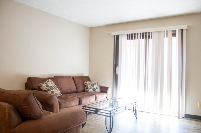 Interior Photo - 304 E Clark - OFFBOARD 12/18/2025