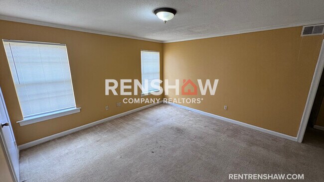 Building Photo - 3222 13 Colony Mall